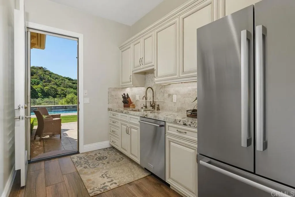 3960 Ibbetson Street