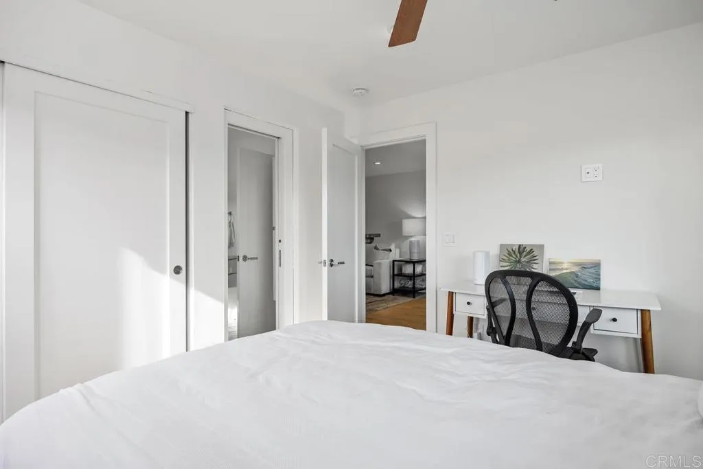 27 E E Street