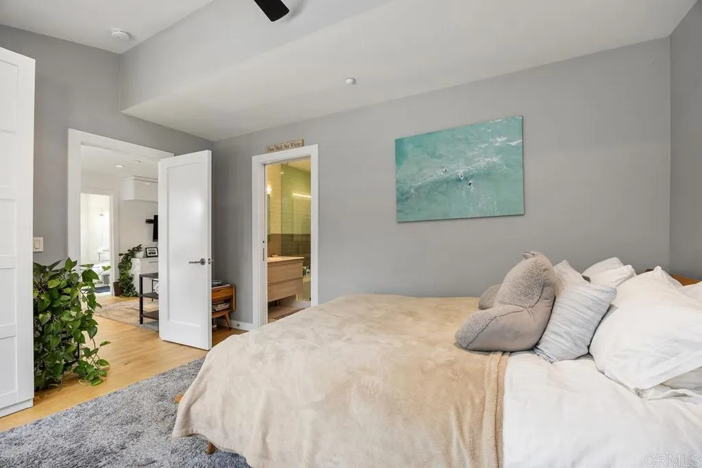 27 E E Street