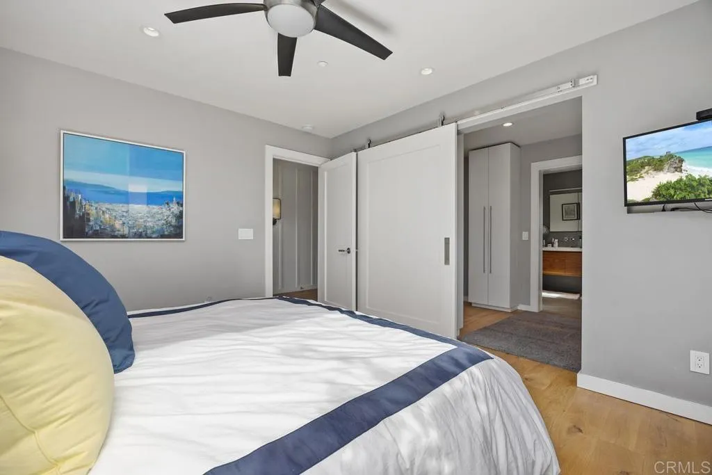27 E E Street
