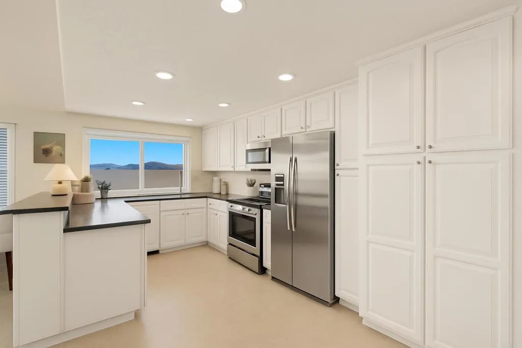 12388 Reata Court