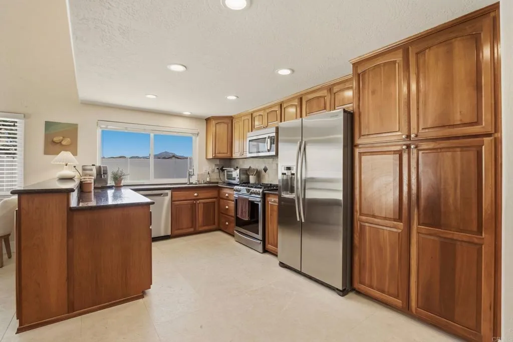 12388 Reata Court