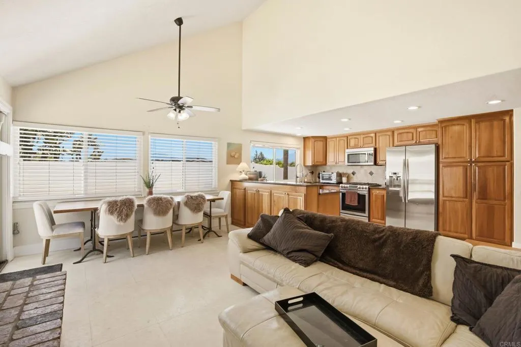 12388 Reata Court