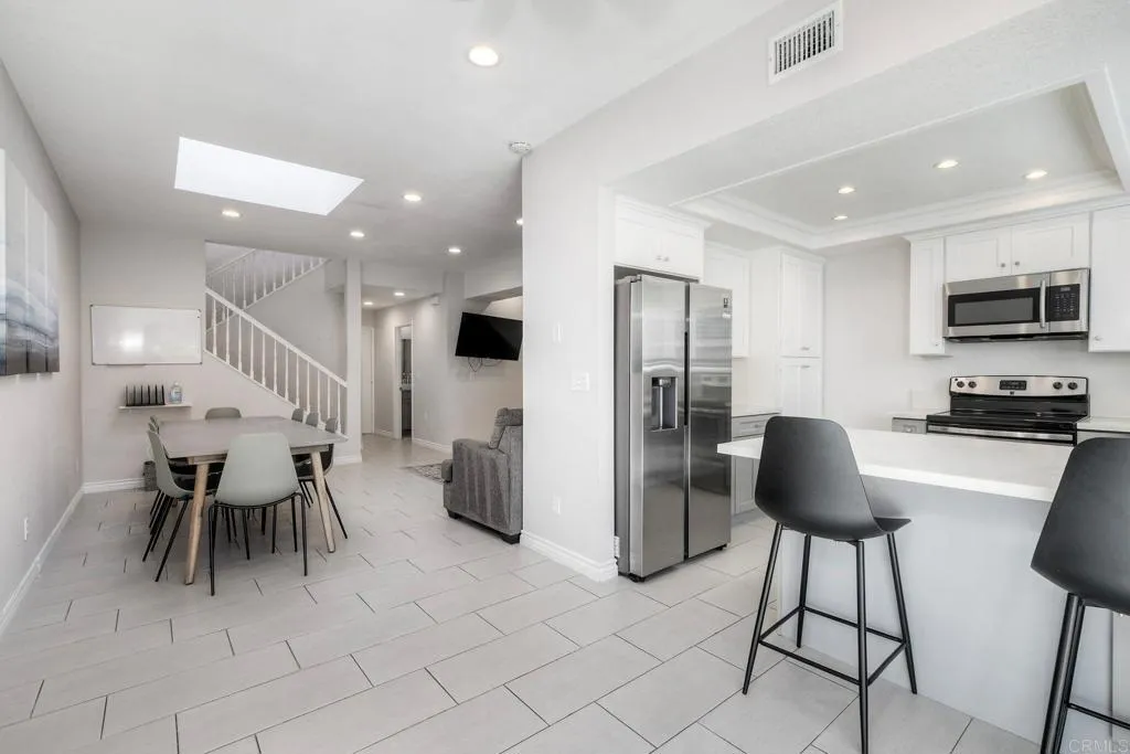 6809 Corintia Street