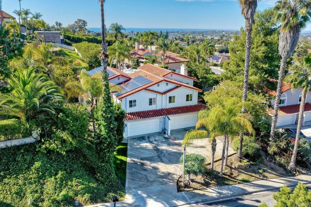 6809 Corintia Street