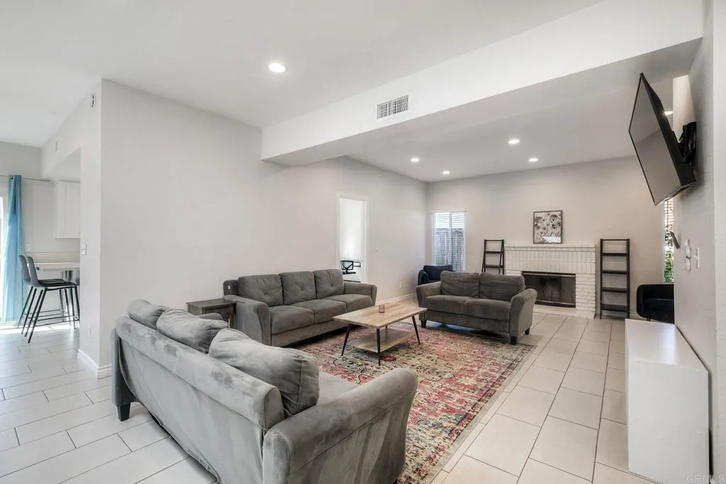 6809 Corintia Street