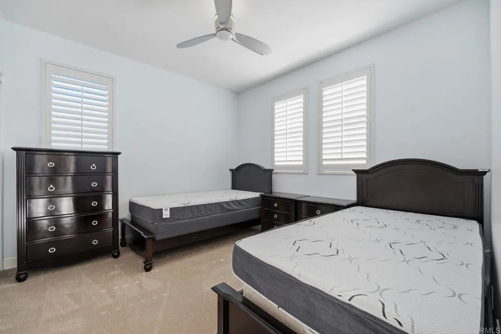 2556 La Costa Avenue