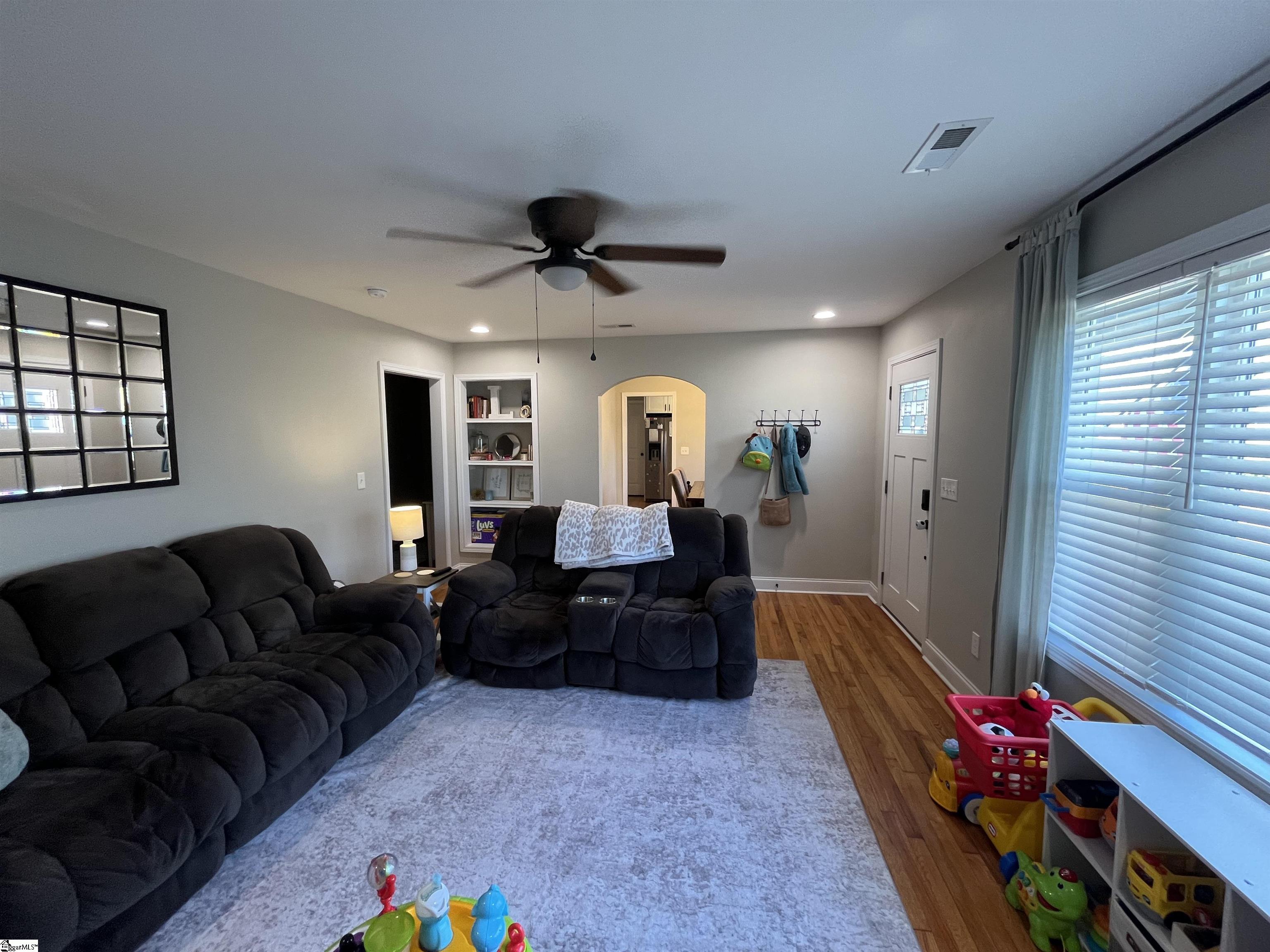 1105 Old Spartanburg Highway