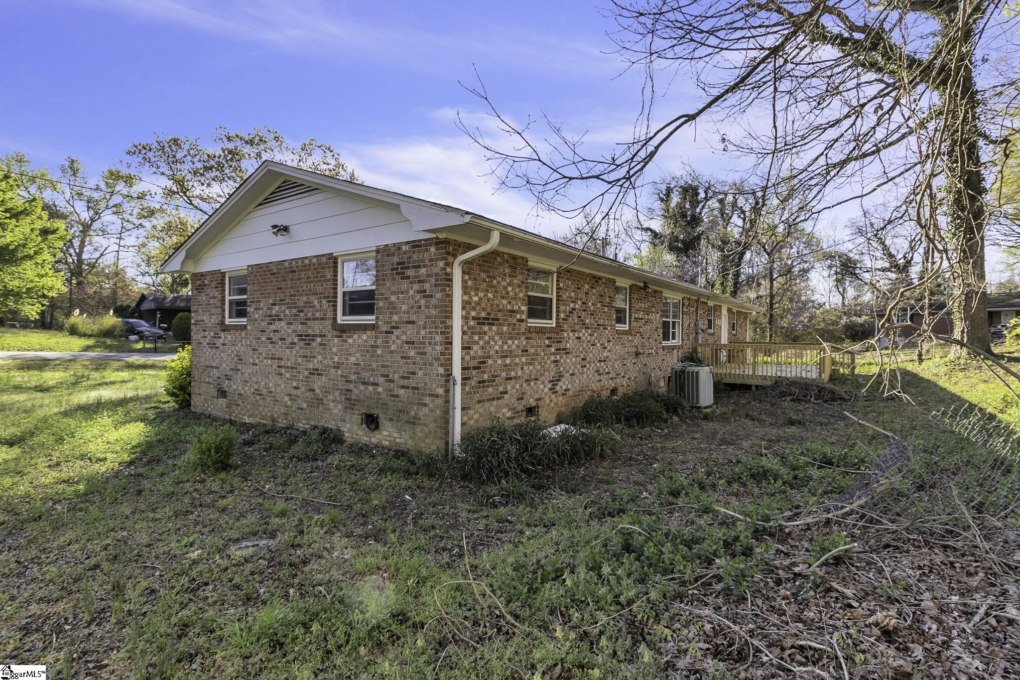 120 Woodland Drive