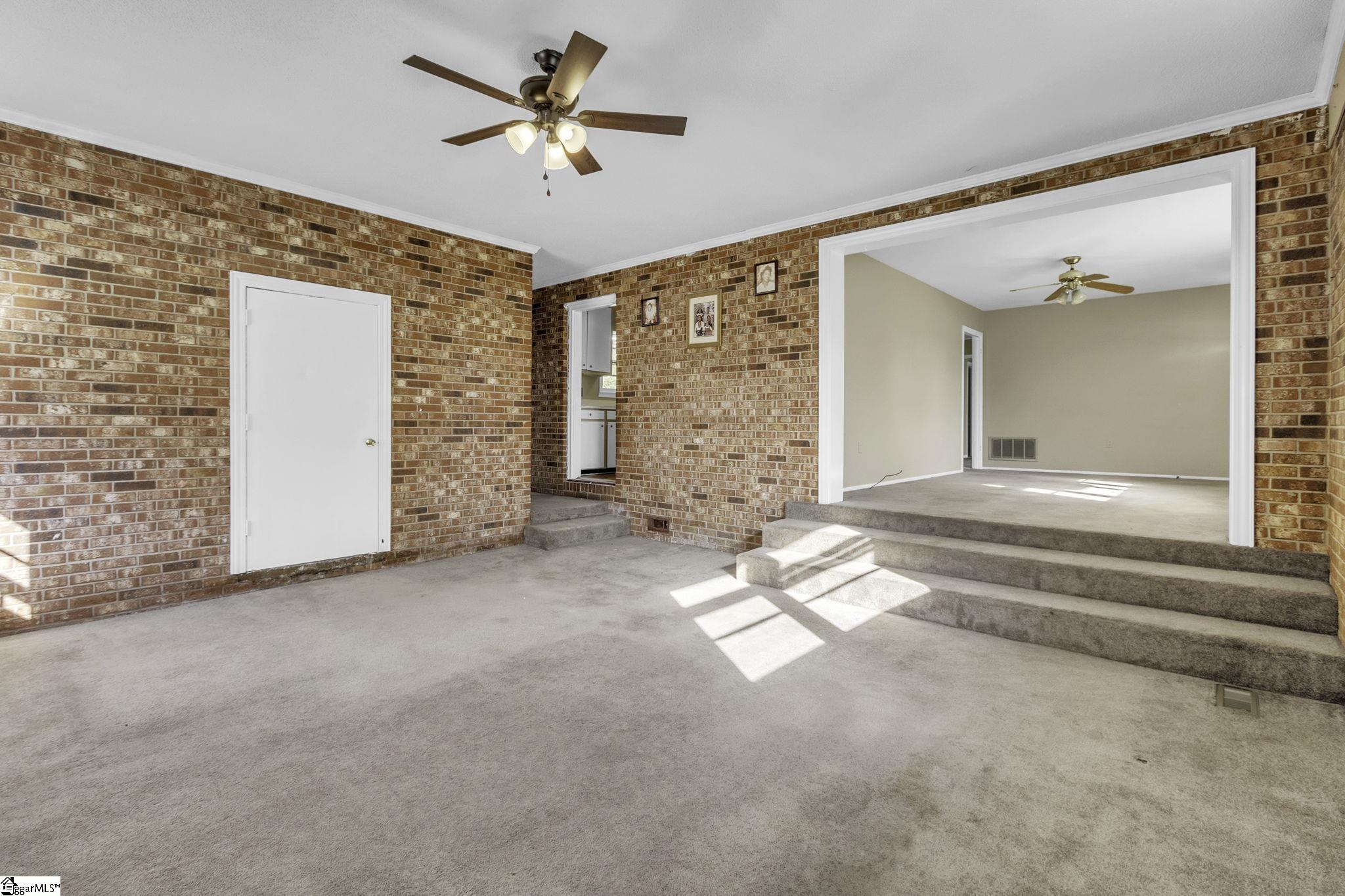 120 Woodland Drive
