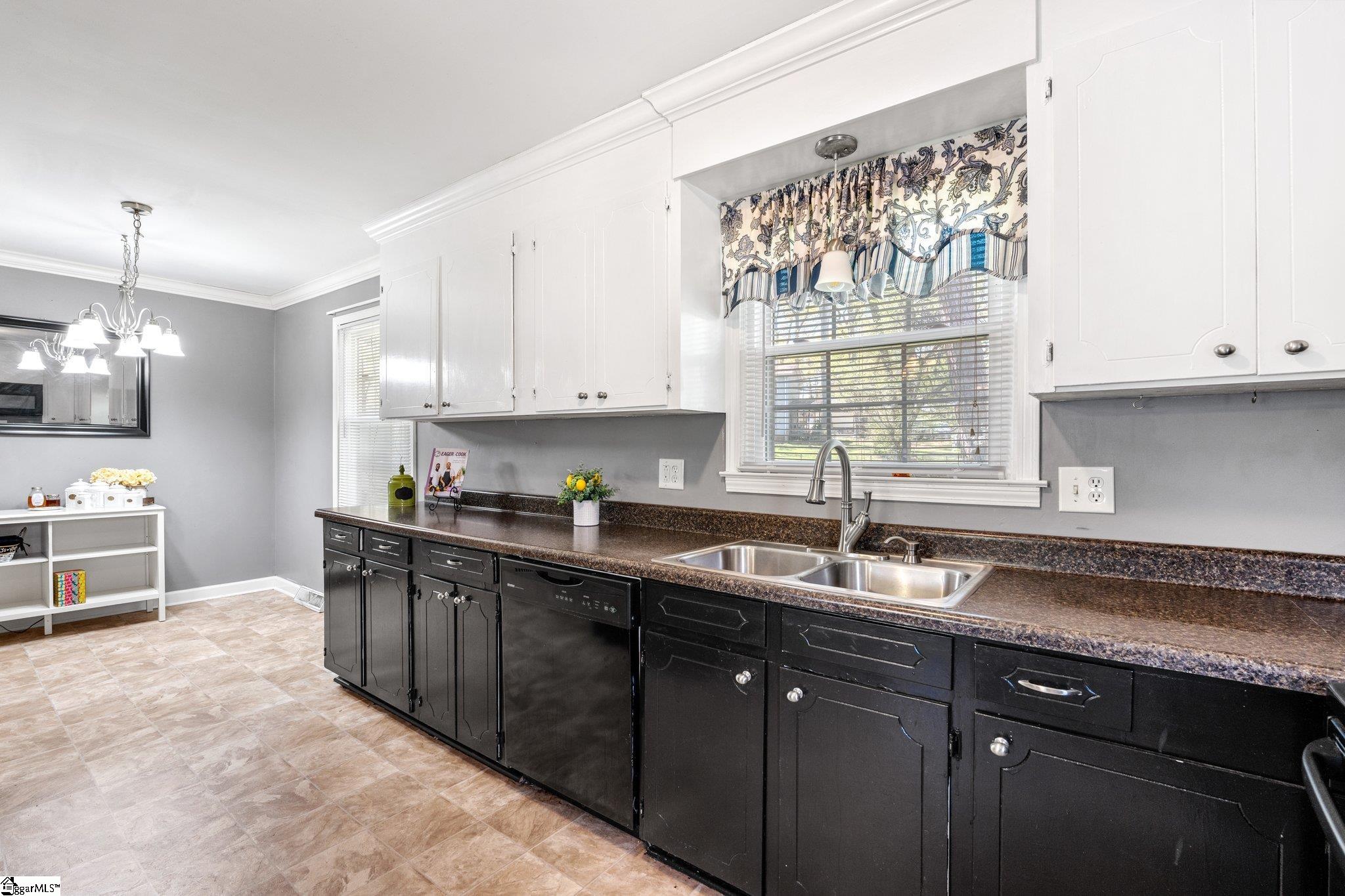 523 Sellwood Circle