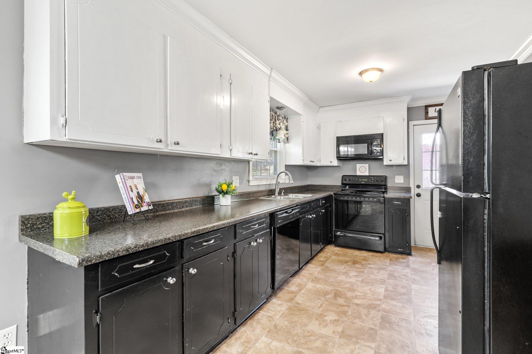 523 Sellwood Circle