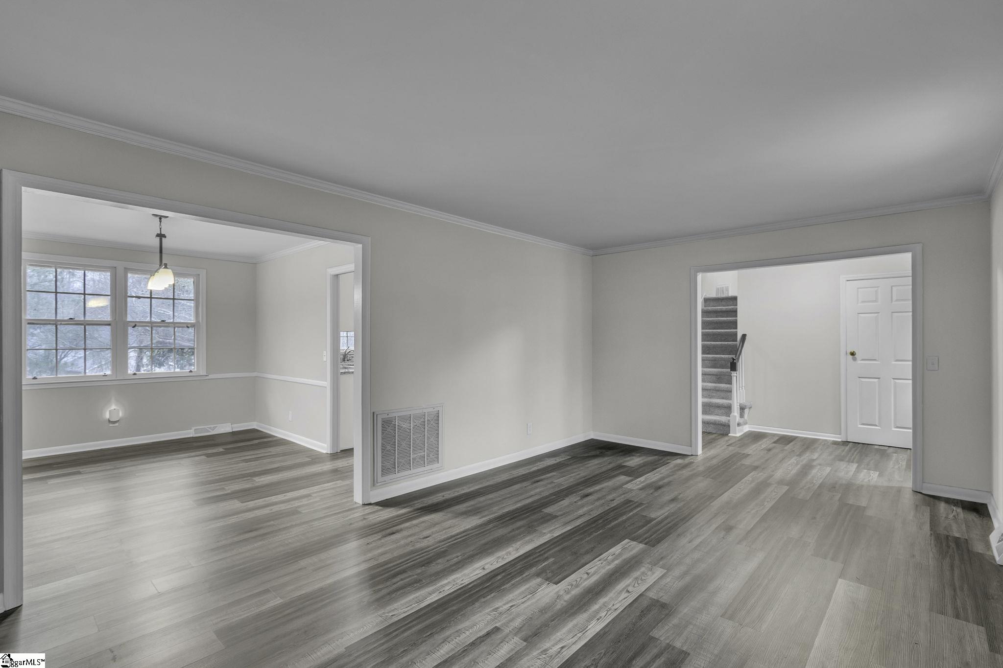 112 Meadowbrook Drive