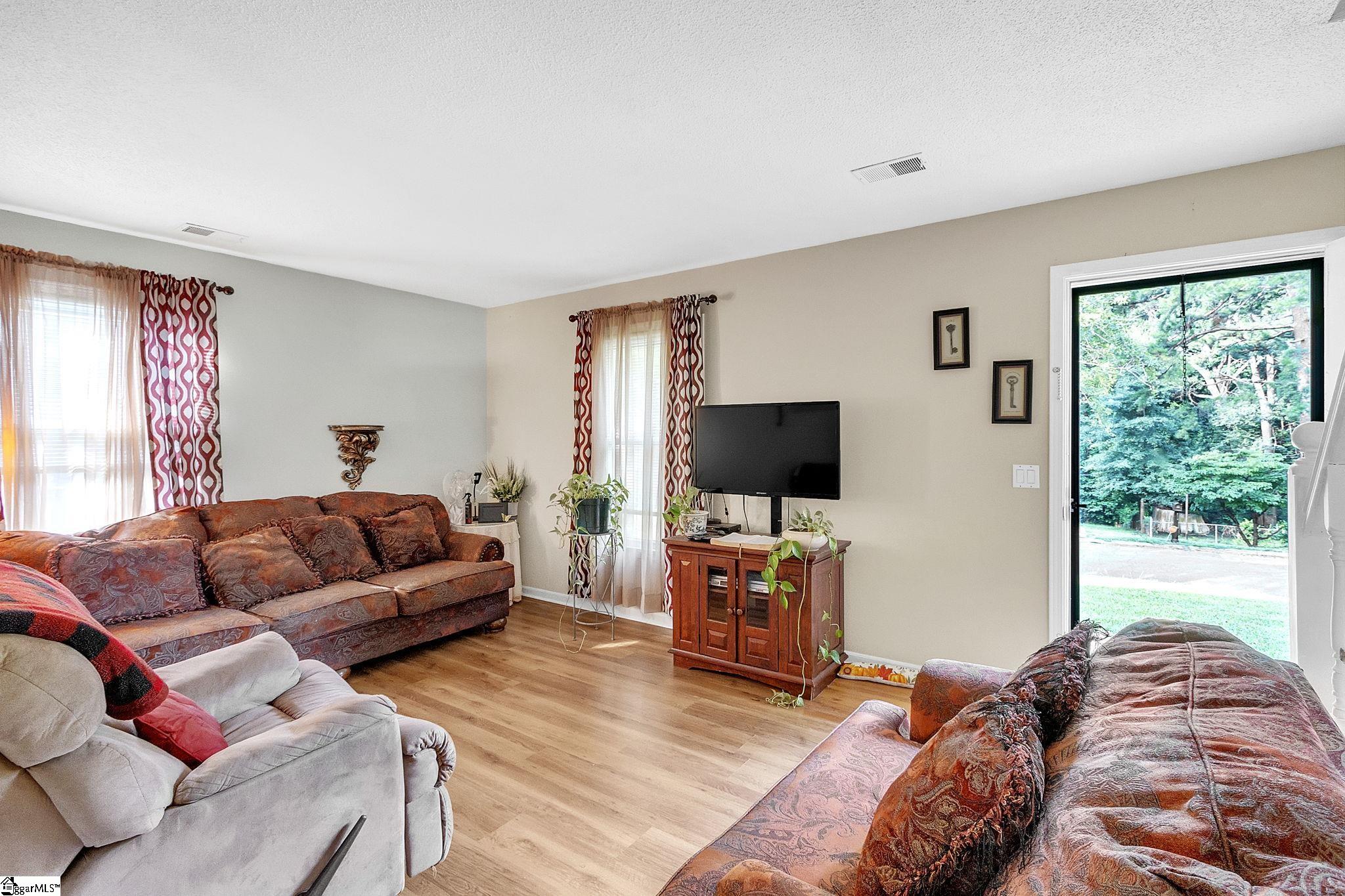 109 Ashdown Drive