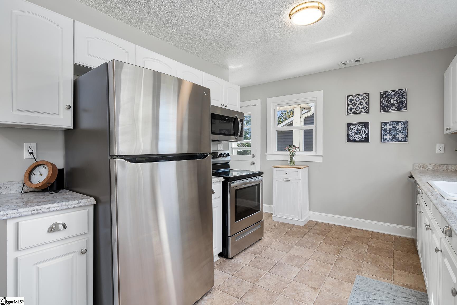 500 Ridgewood Drive