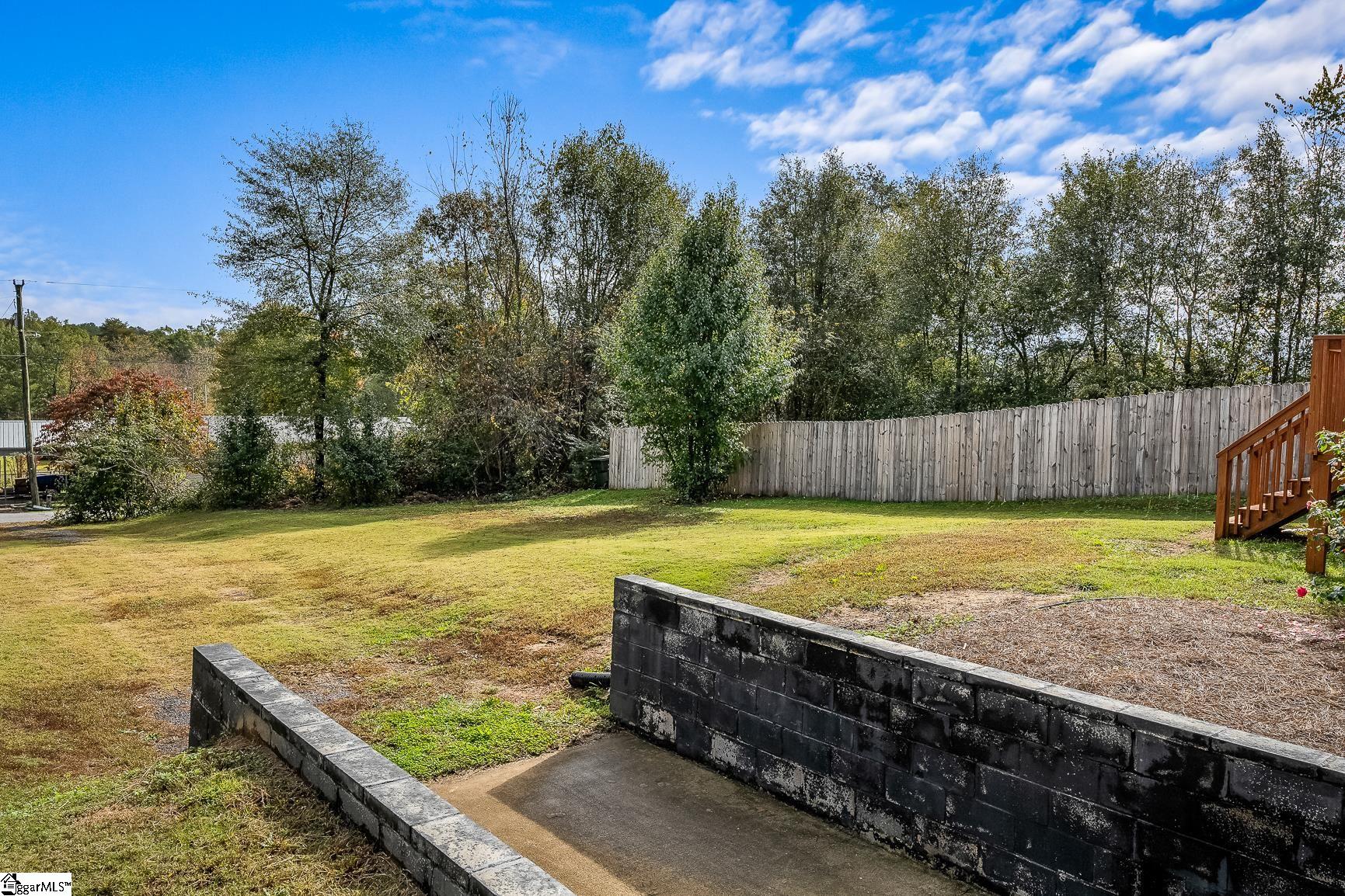 500 Ridgewood Drive