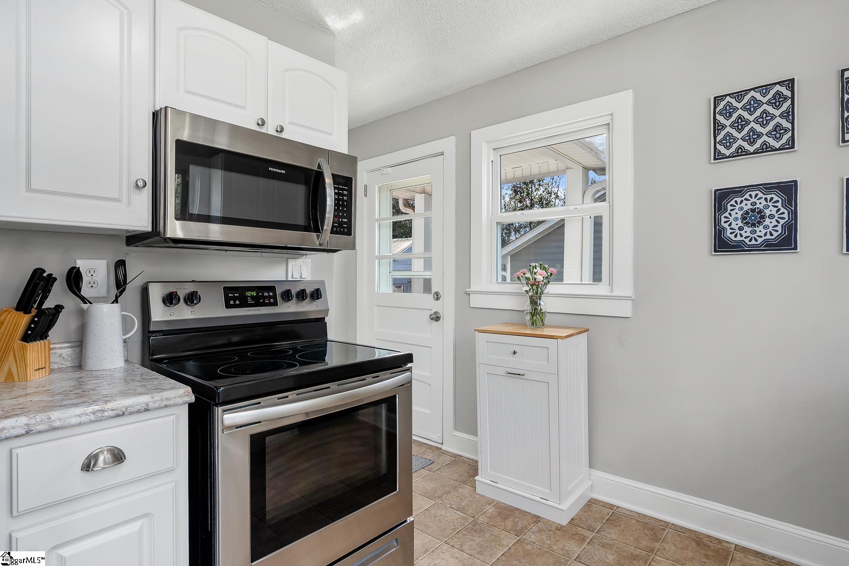 500 Ridgewood Drive