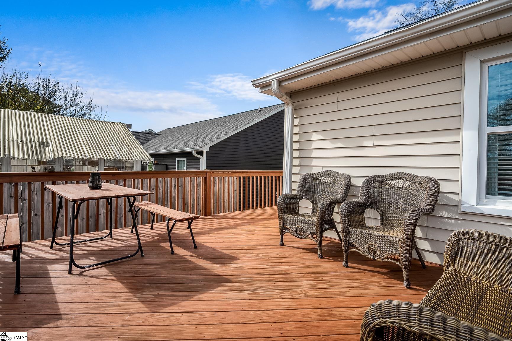 500 Ridgewood Drive