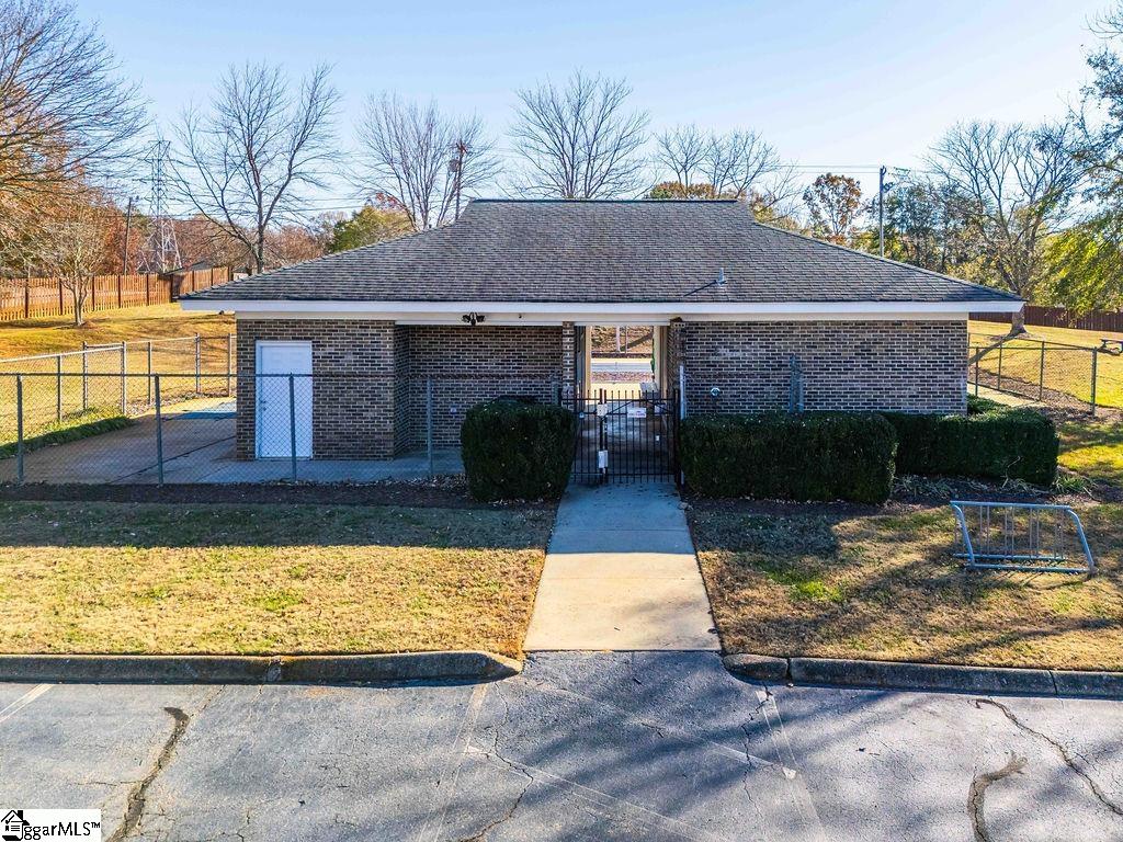 206 Foxfire Drive