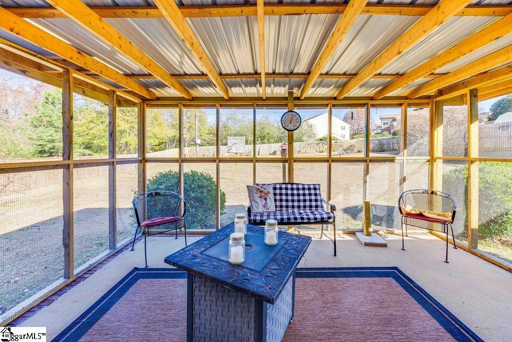 206 Foxfire Drive