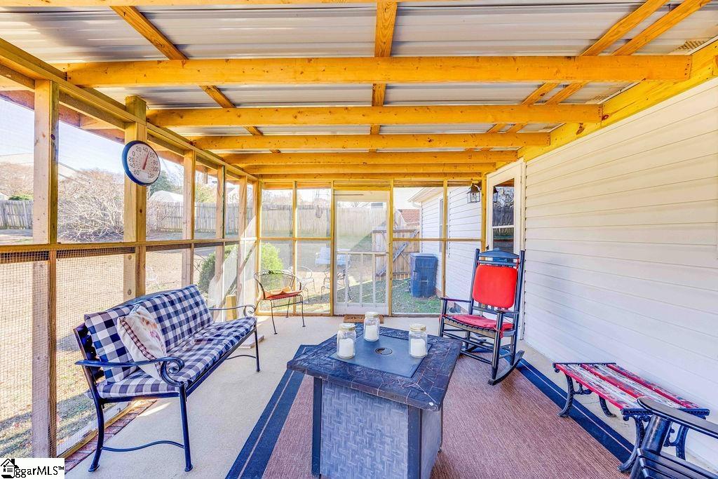206 Foxfire Drive