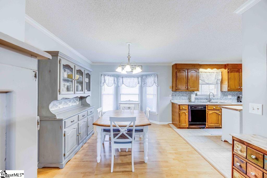 206 Foxfire Drive