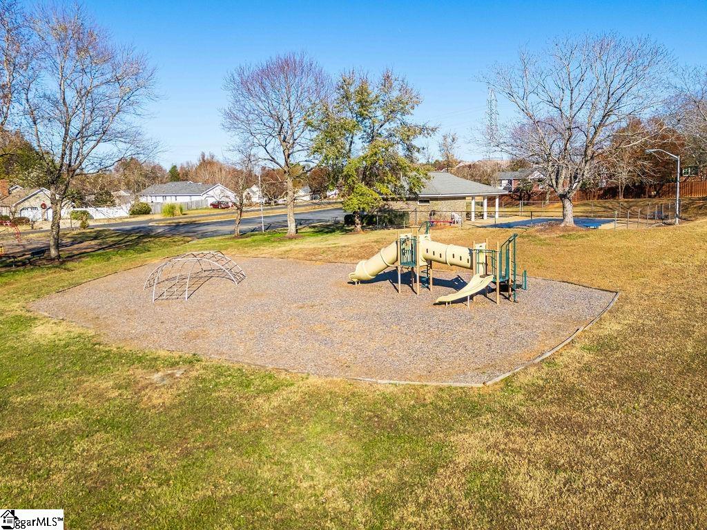 206 Foxfire Drive
