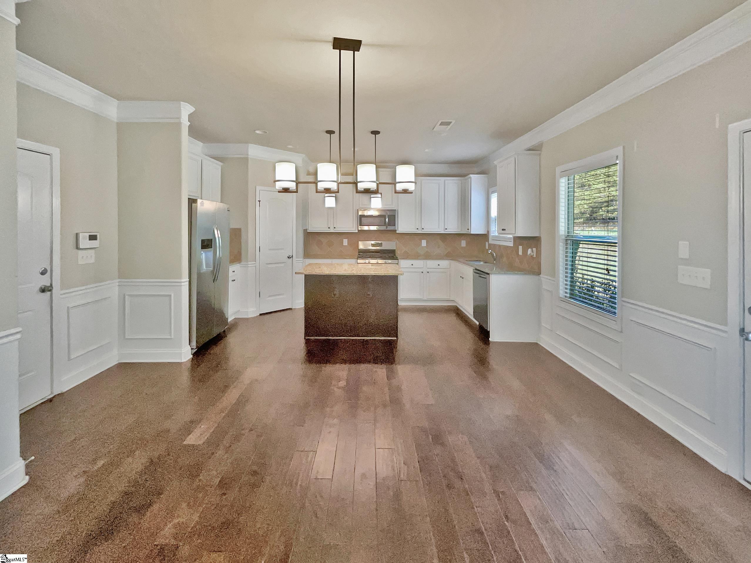 596 Cromwell Drive