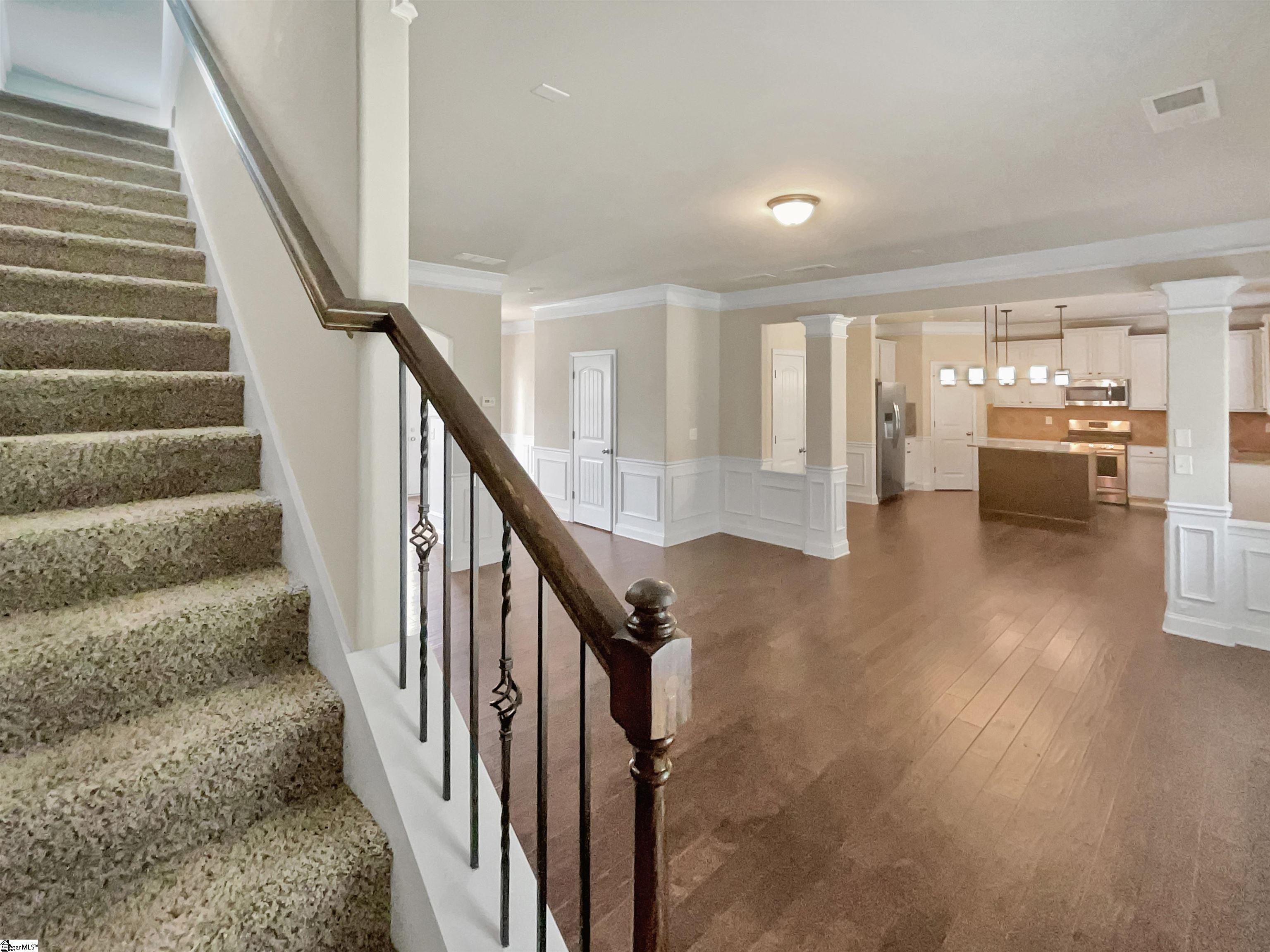 596 Cromwell Drive