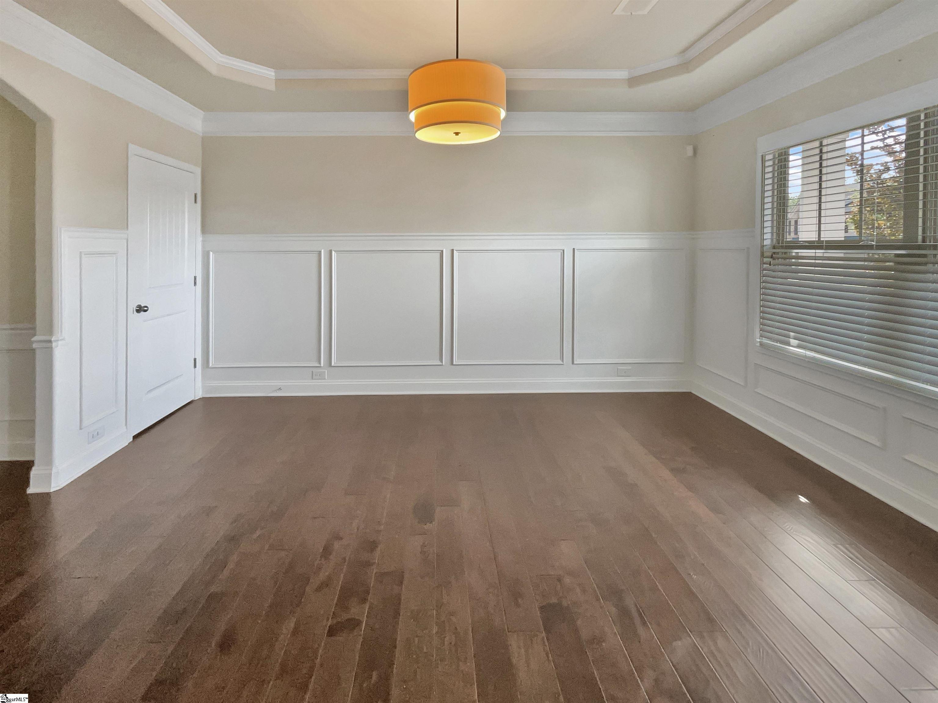 596 Cromwell Drive