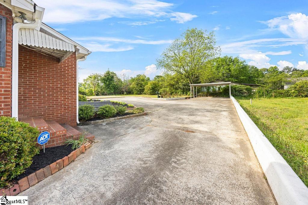 617 Whitehorse Road