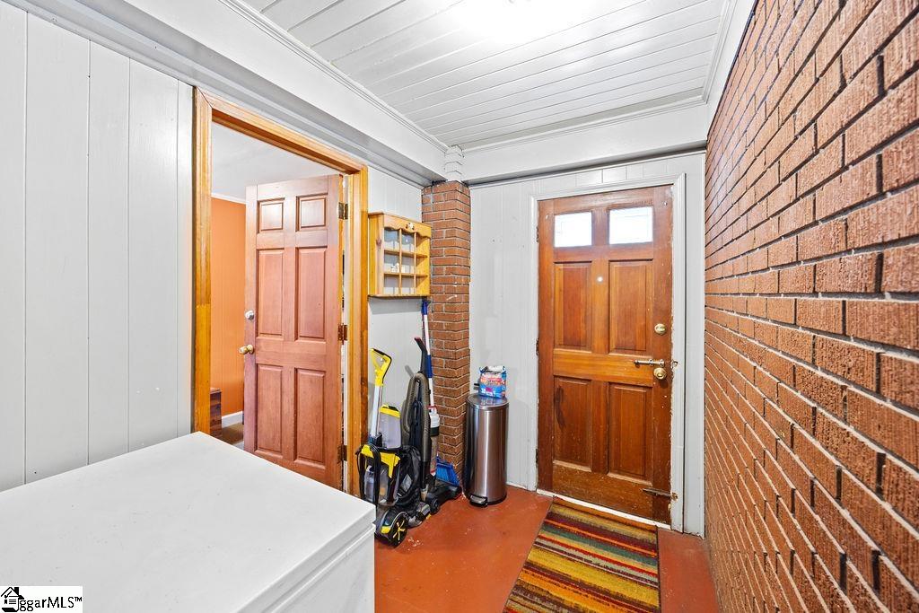 617 Whitehorse Road