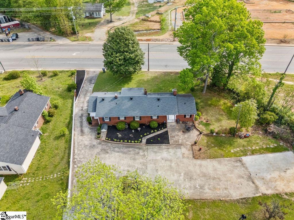 617 Whitehorse Road