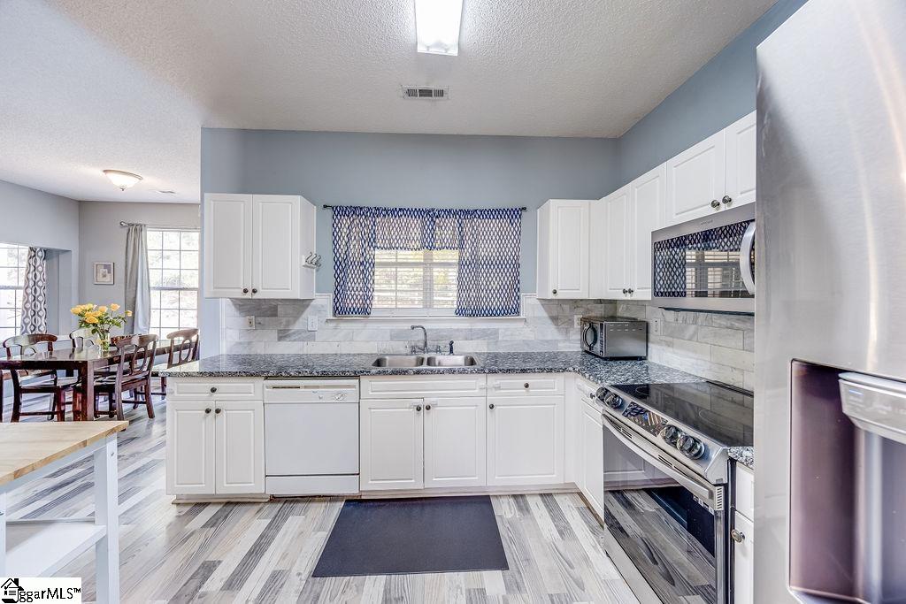 326 Hamilton Parkway