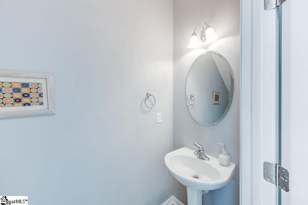 326 Hamilton Parkway