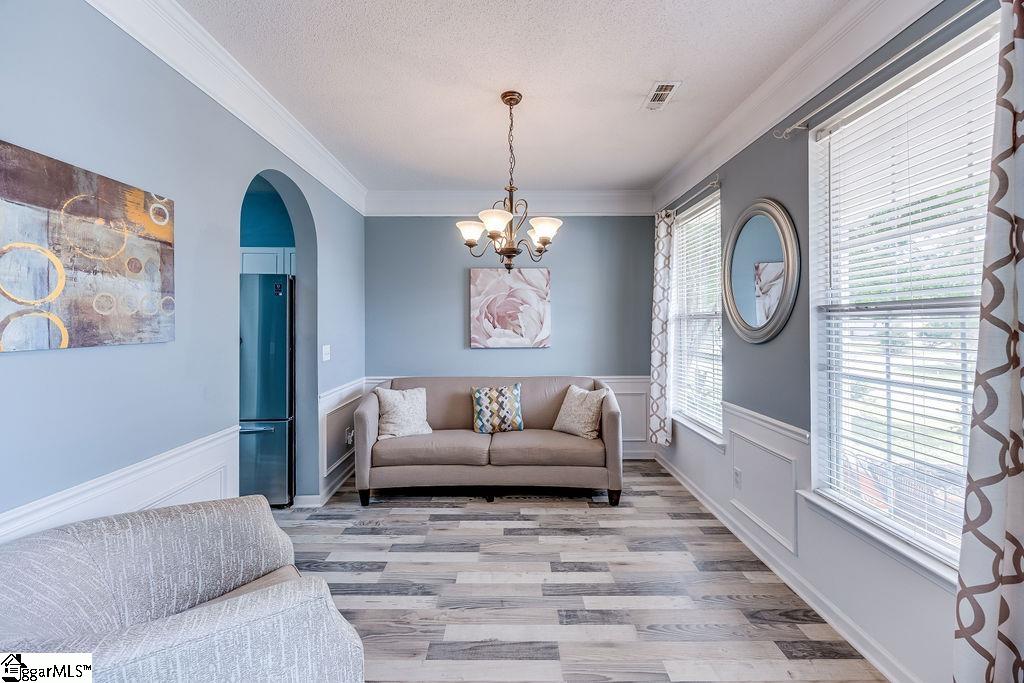 326 Hamilton Parkway