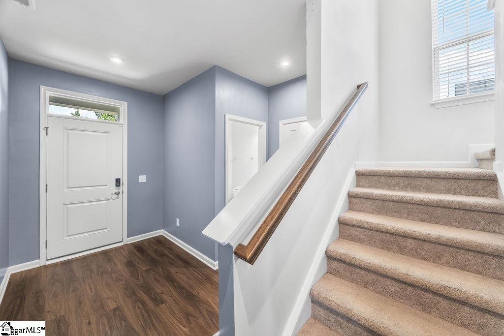 202 Huron Way
