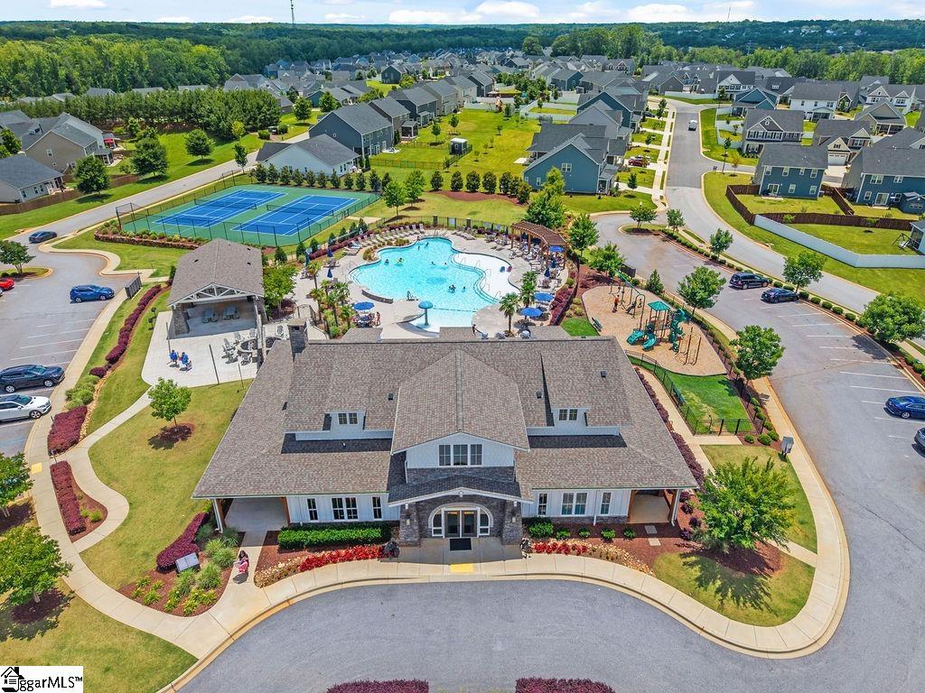 202 Huron Way