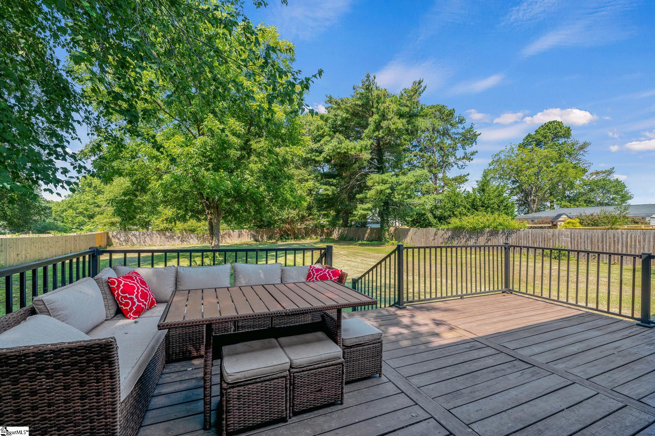 205 Looneybrook Drive
