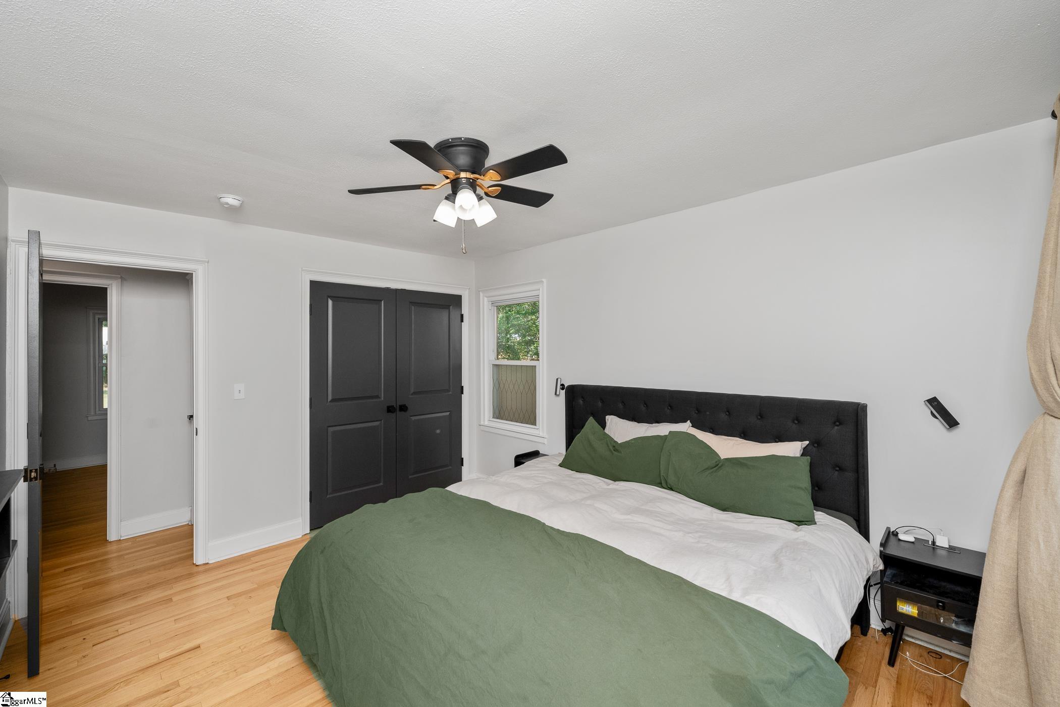 205 Looneybrook Drive
