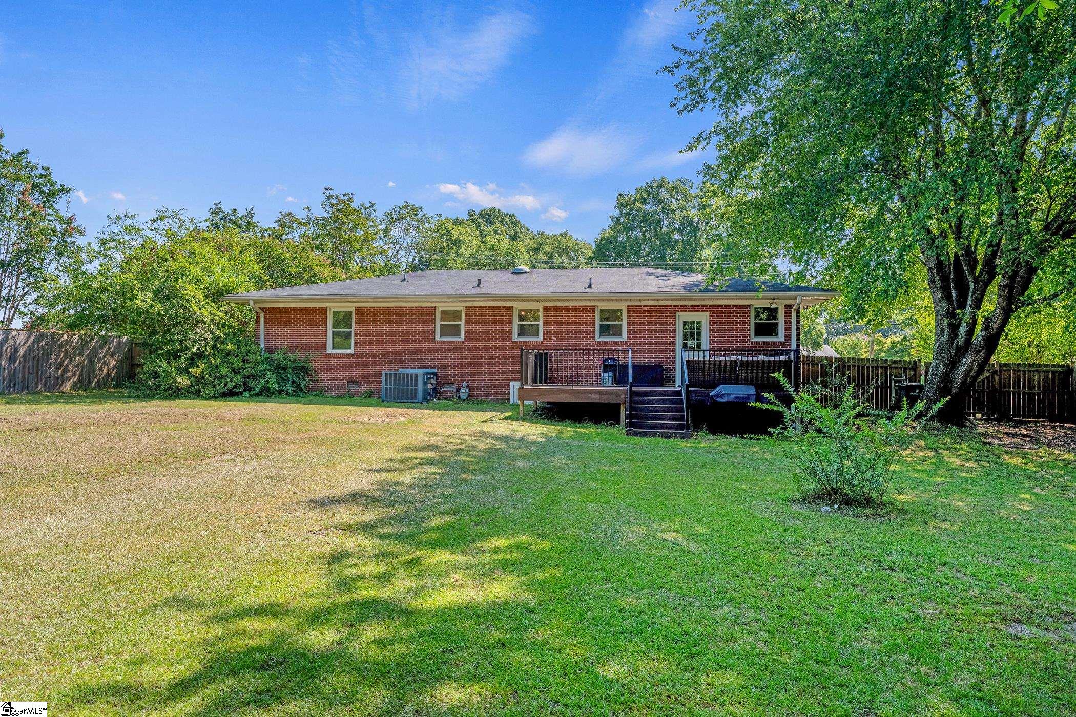 205 Looneybrook Drive