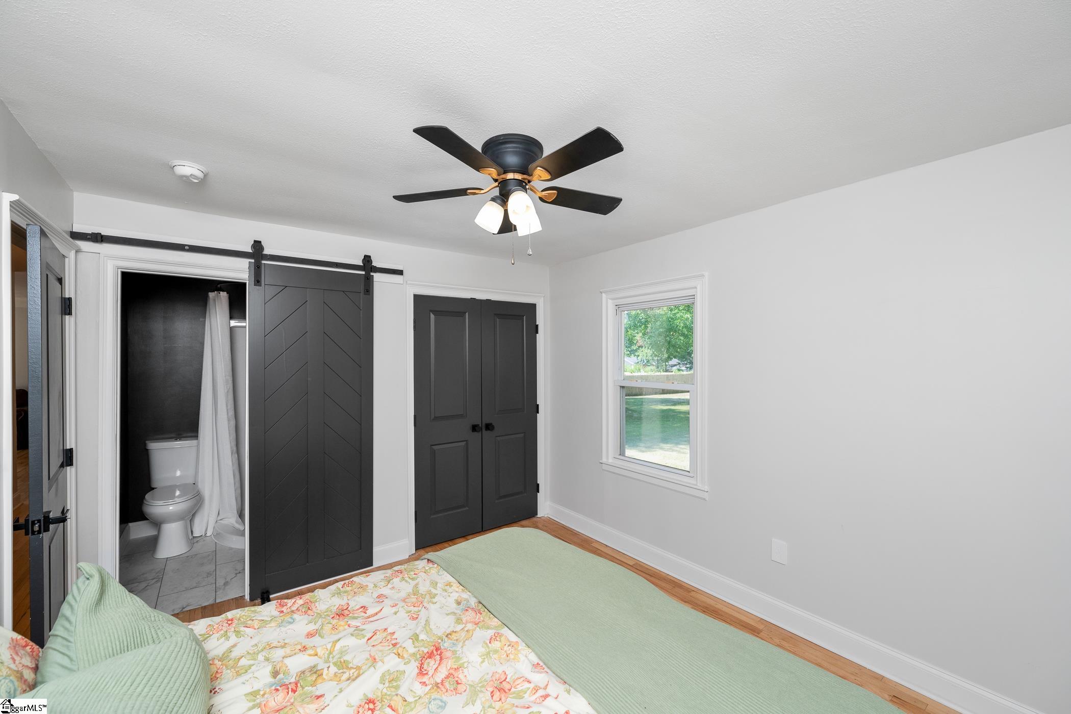 205 Looneybrook Drive