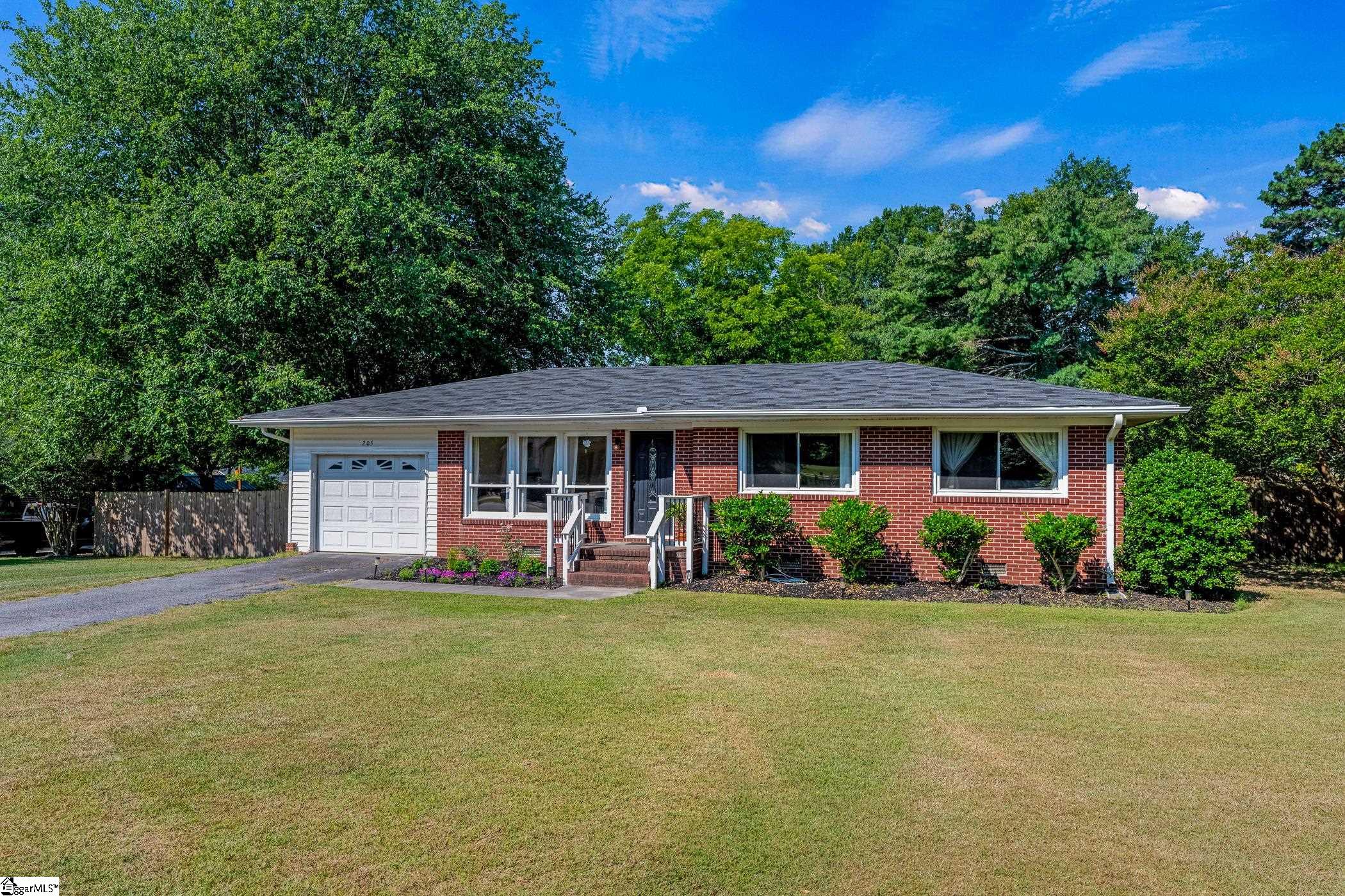 205 Looneybrook Drive