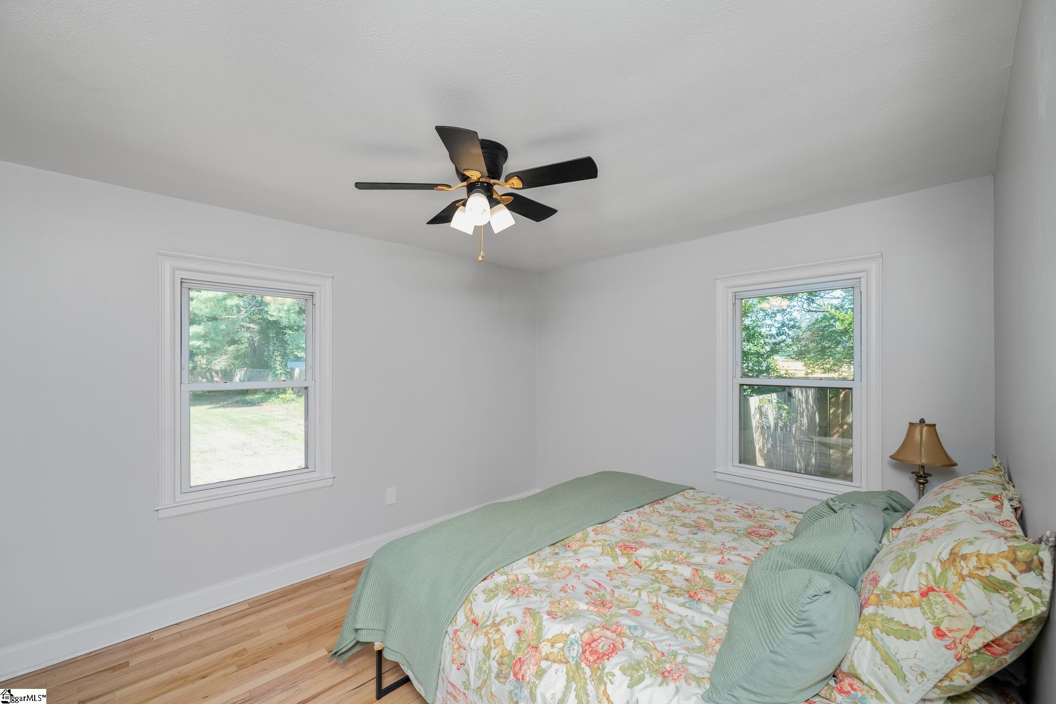 205 Looneybrook Drive