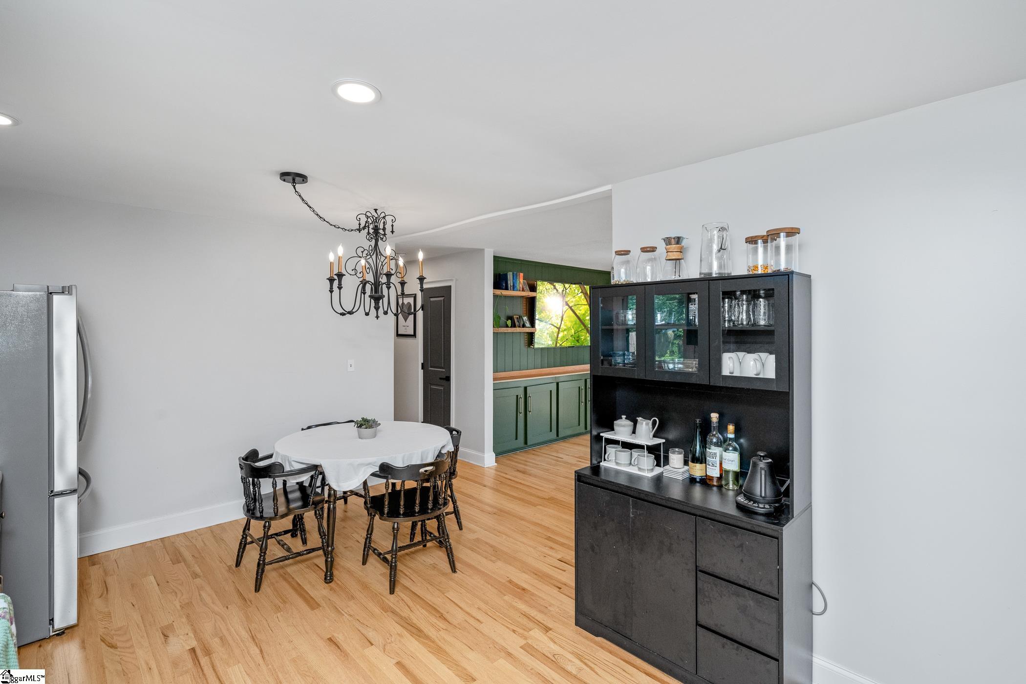 205 Looneybrook Drive