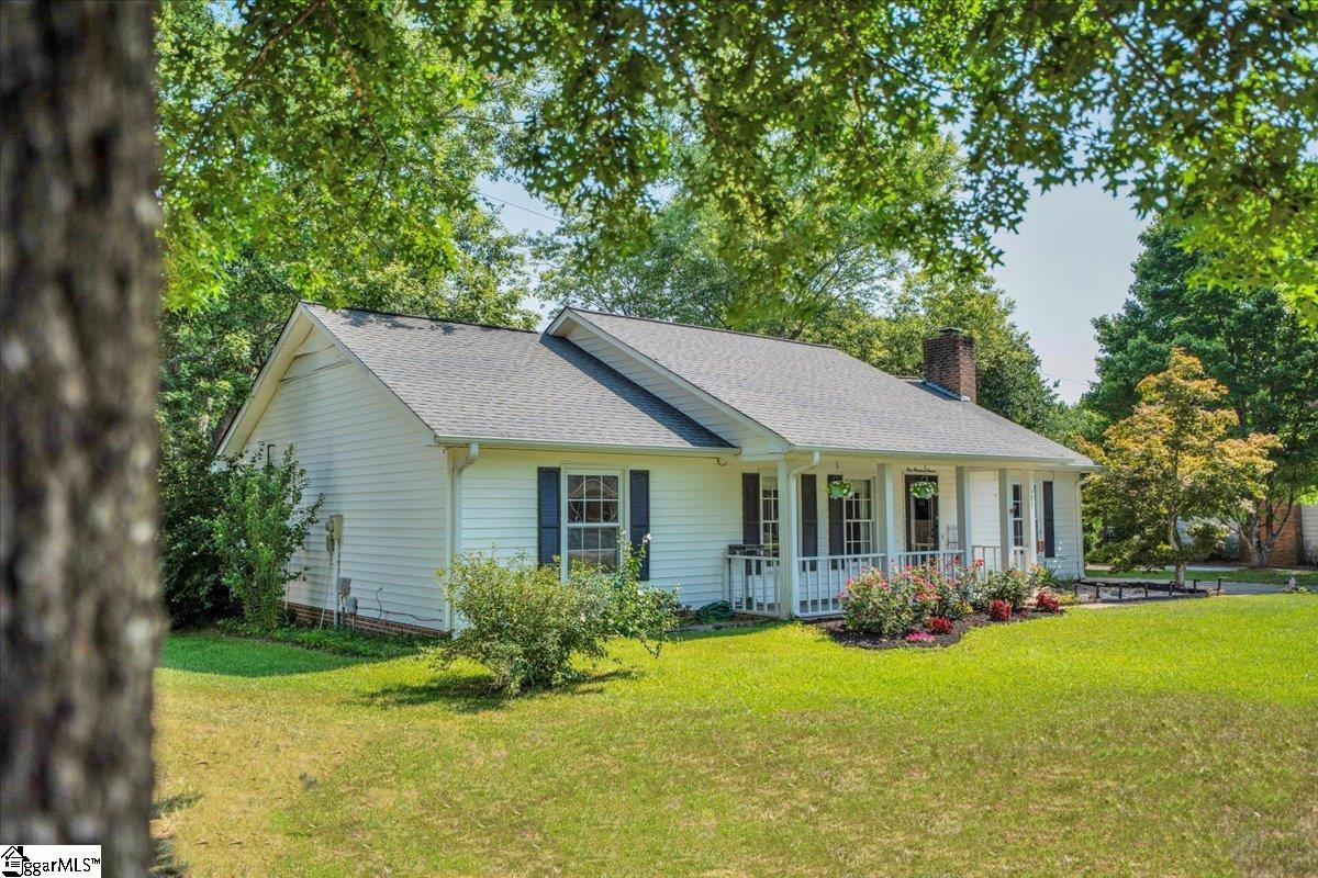 107 Gray Fox Square