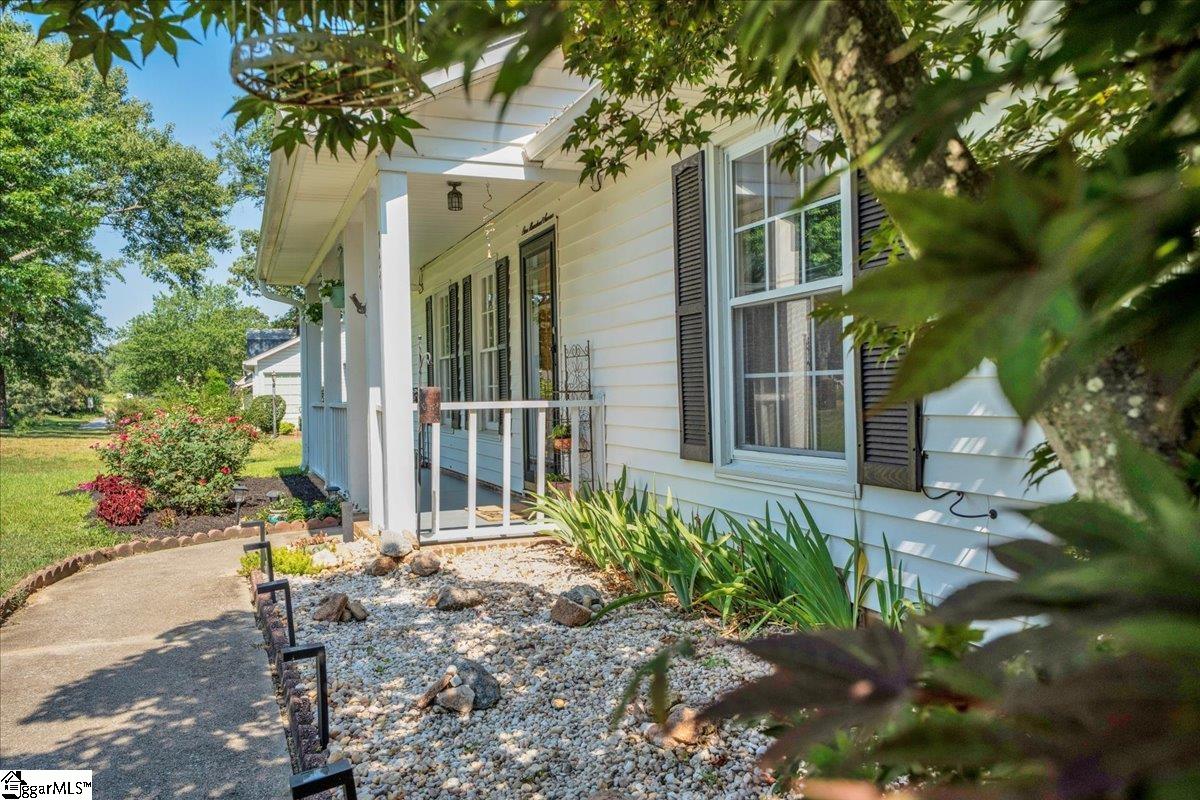 107 Gray Fox Square