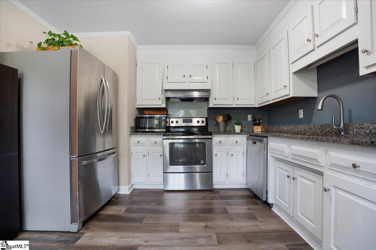 107 Gray Fox Square