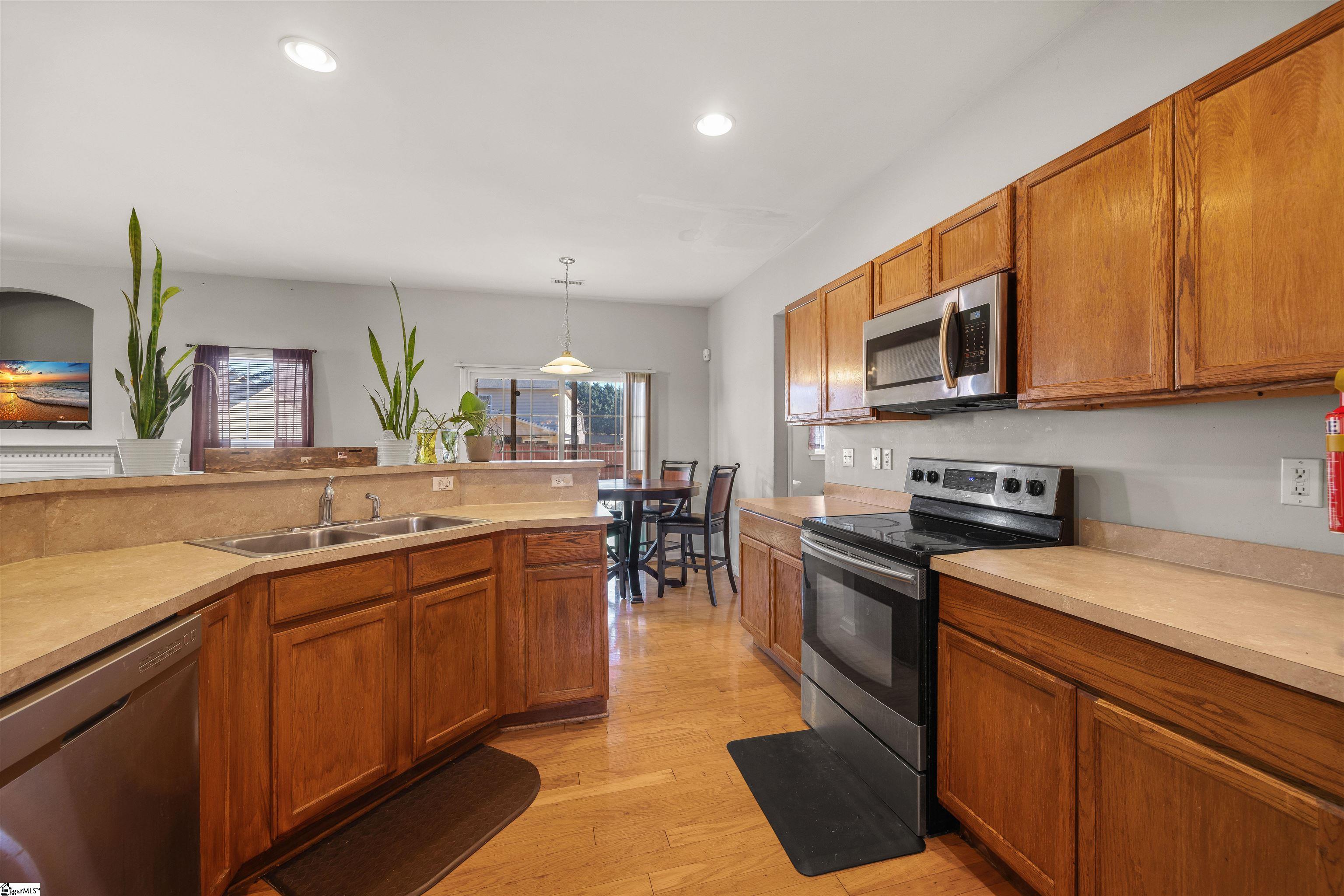 714 Thistlewood Drive