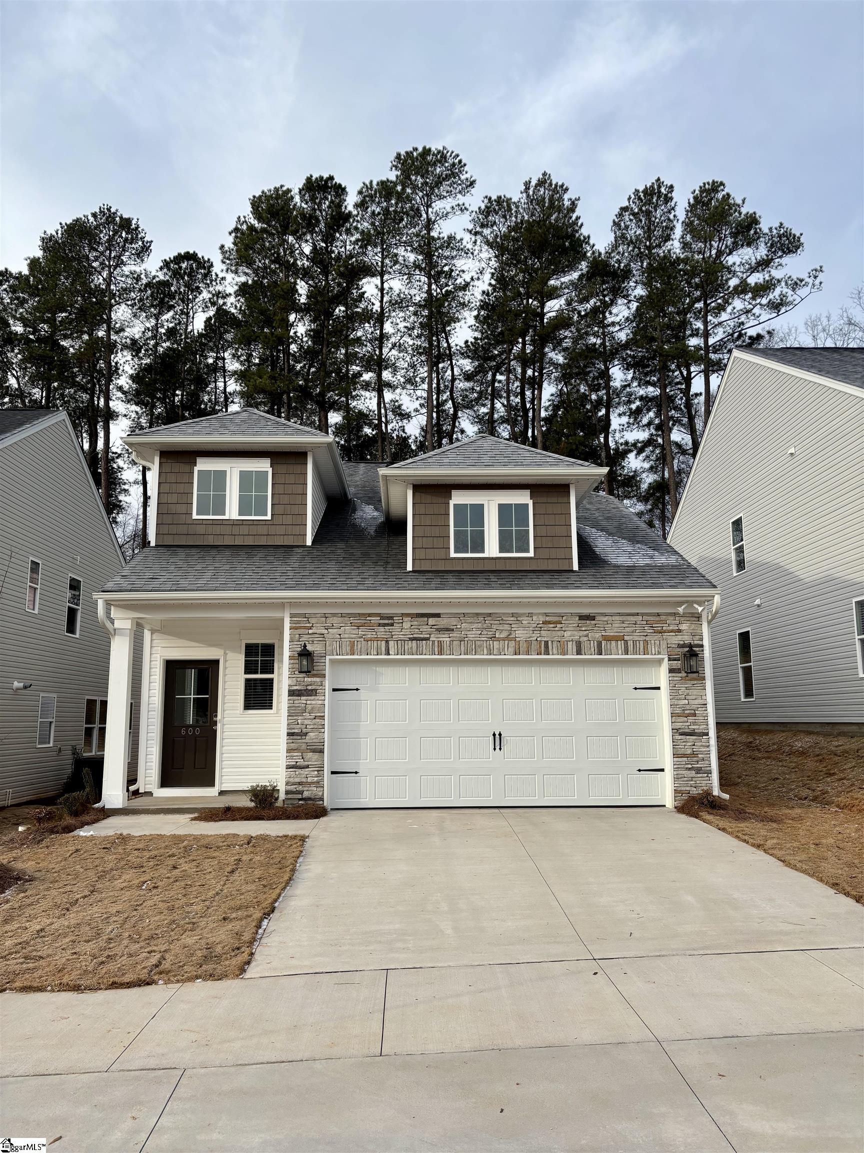 600 Poinsett Bridge Way